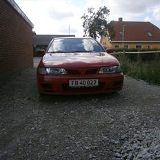 Nissan almera sr