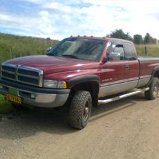 Dodge ram 2500 slt laramie ext cab longbed