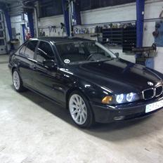 BMW 523i * Solgt*