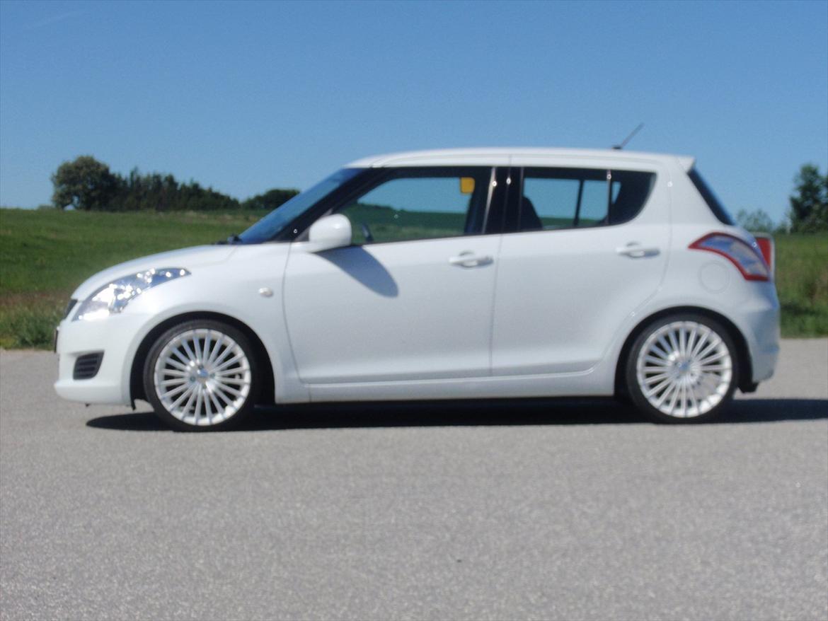 Suzuki Swift GL Aircon billede 10