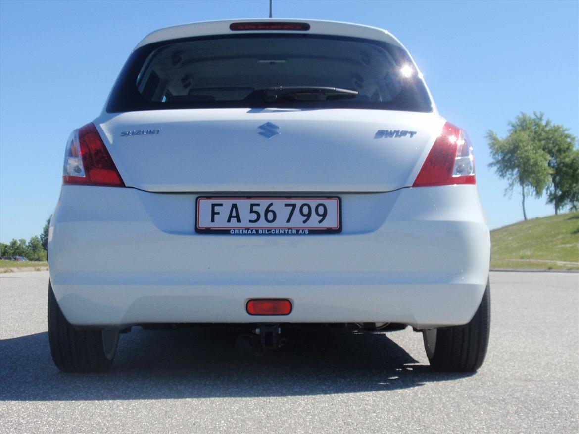 Suzuki Swift GL Aircon billede 9