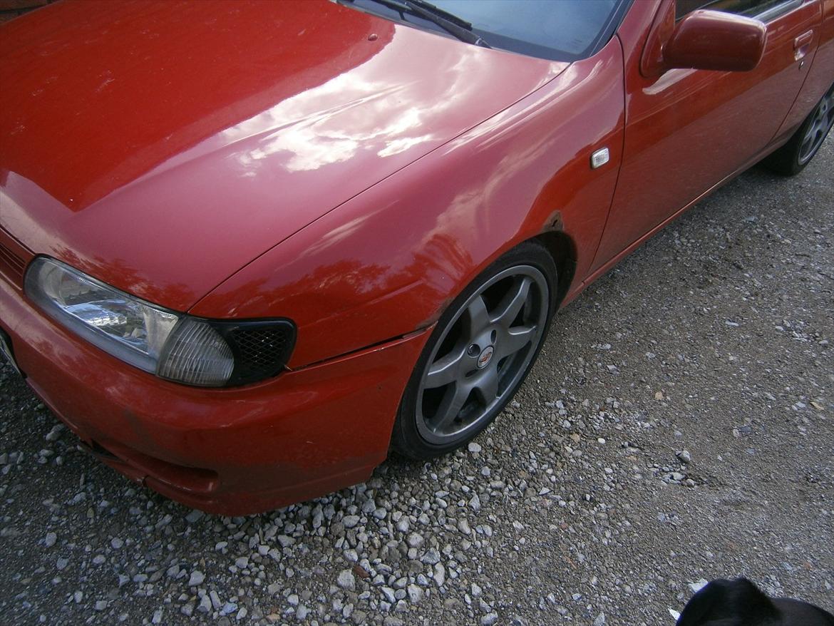 Nissan almera sr billede 2