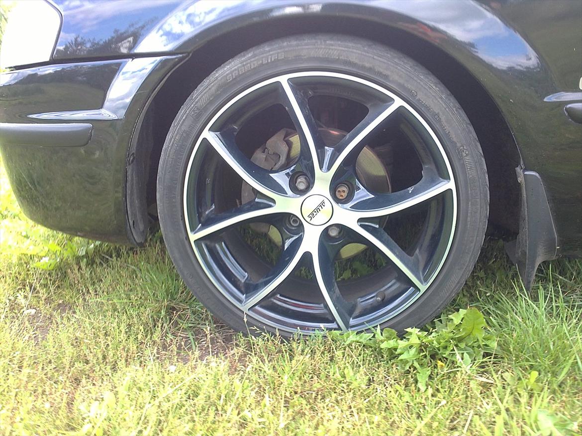 Mazda 323F STC SOLGT billede 8