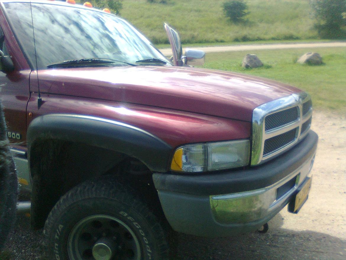 Dodge ram 2500 slt laramie ext cab longbed billede 10