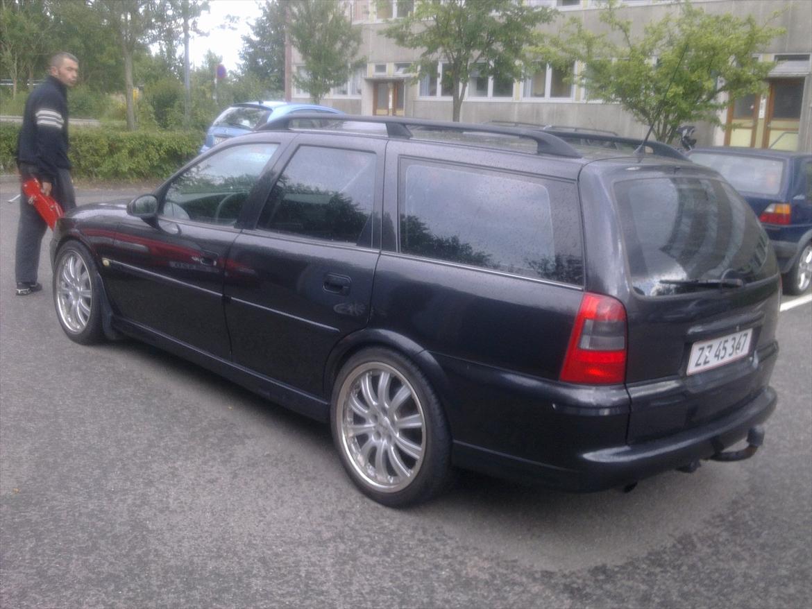 Opel vectra 2,2 dti elegance caravan billede 3