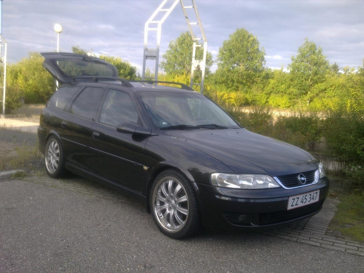 Opel vectra 2,2 dti elegance caravan billede 6