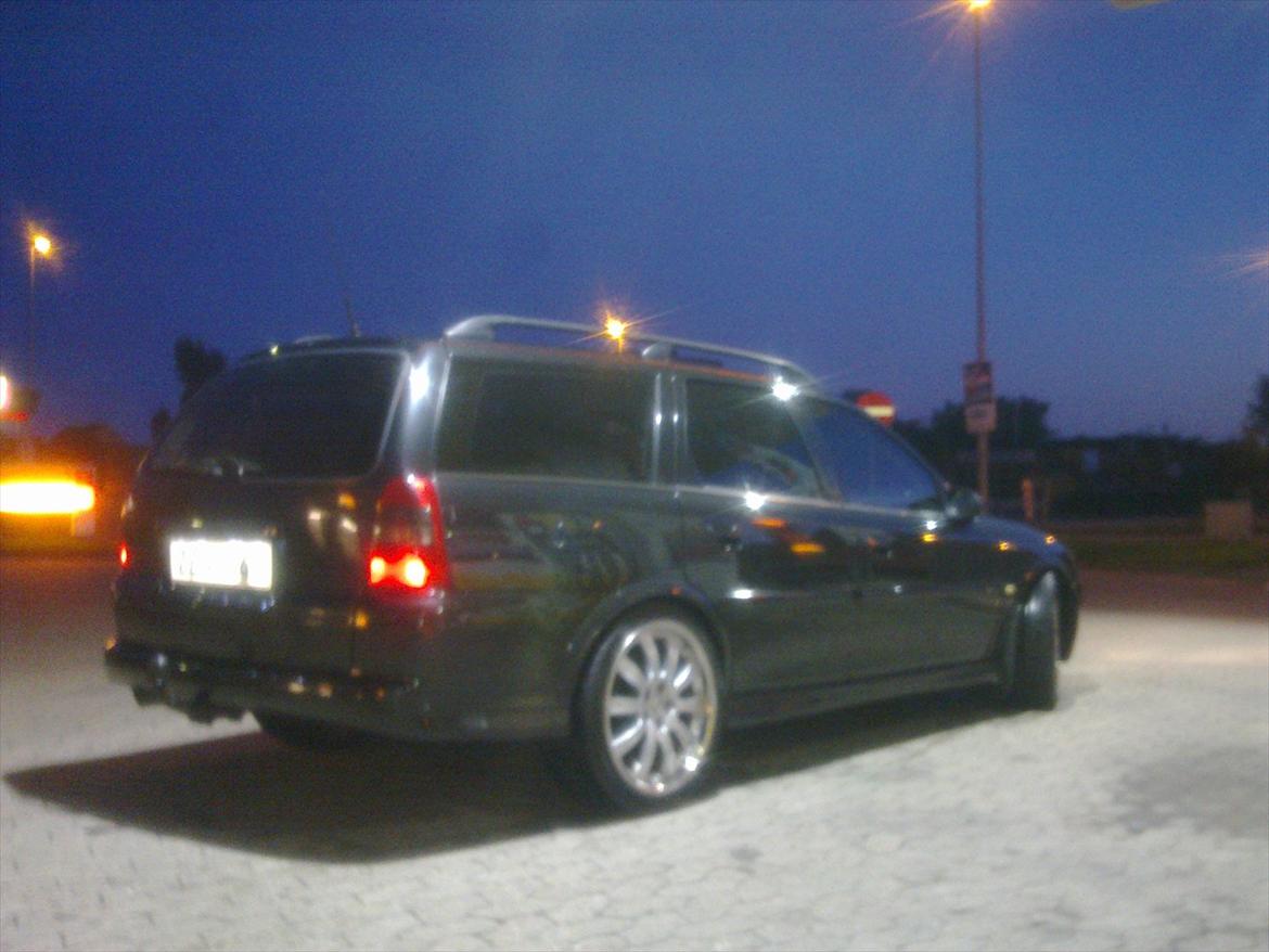 Opel vectra 2,2 dti elegance caravan billede 2