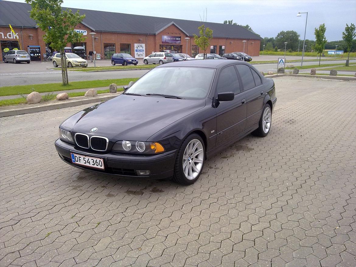 BMW 523i * Solgt* billede 5