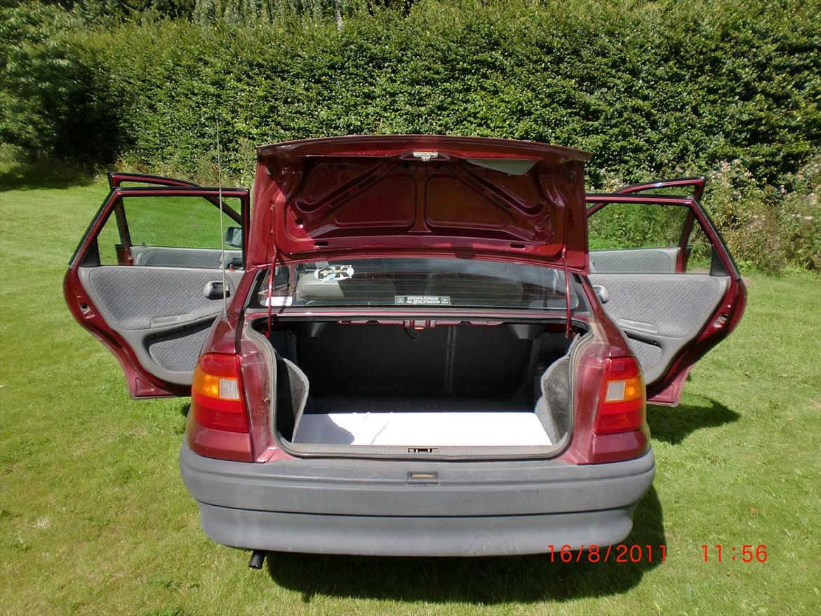 Opel Astra 1,6i **Brænderbil** billede 8