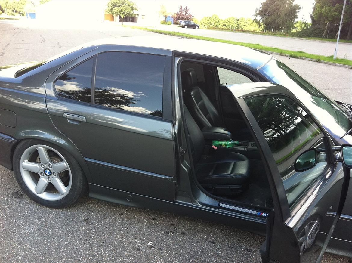 BMW 320 billede 6