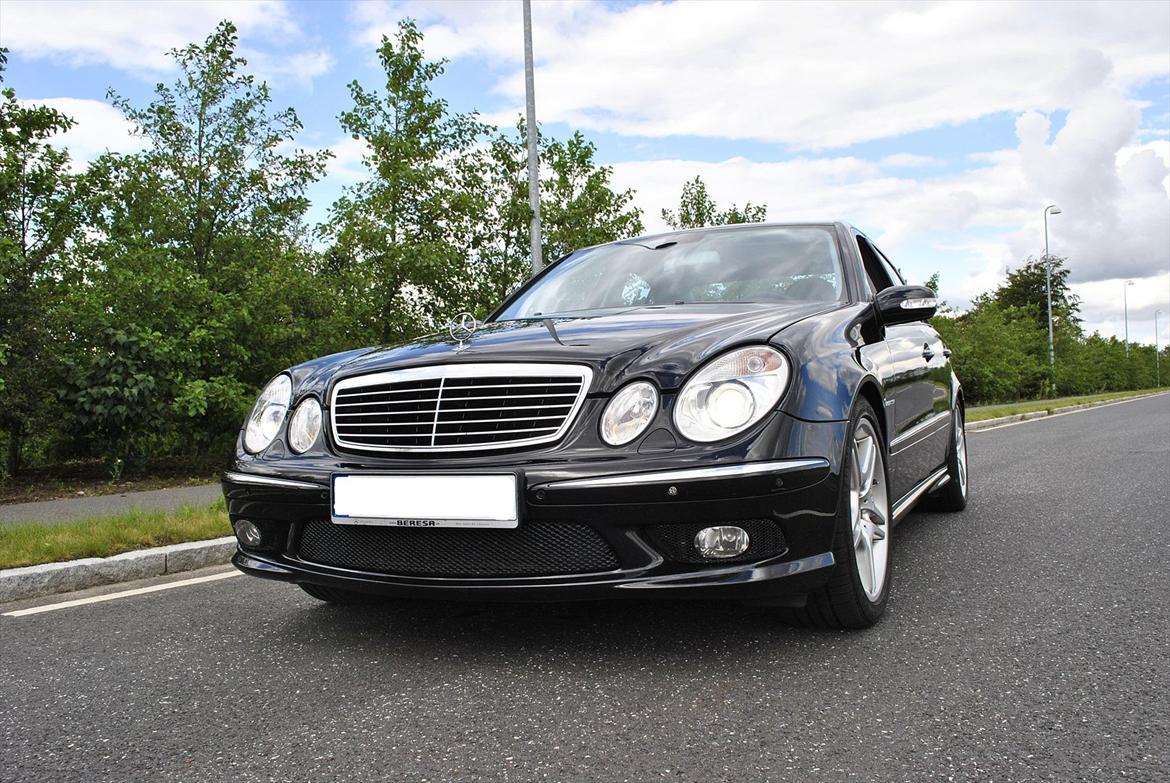 Mercedes Benz E55 AMG billede 1