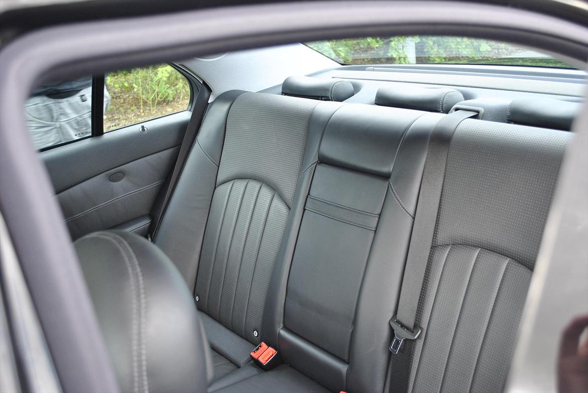 Mercedes Benz E55 AMG billede 8