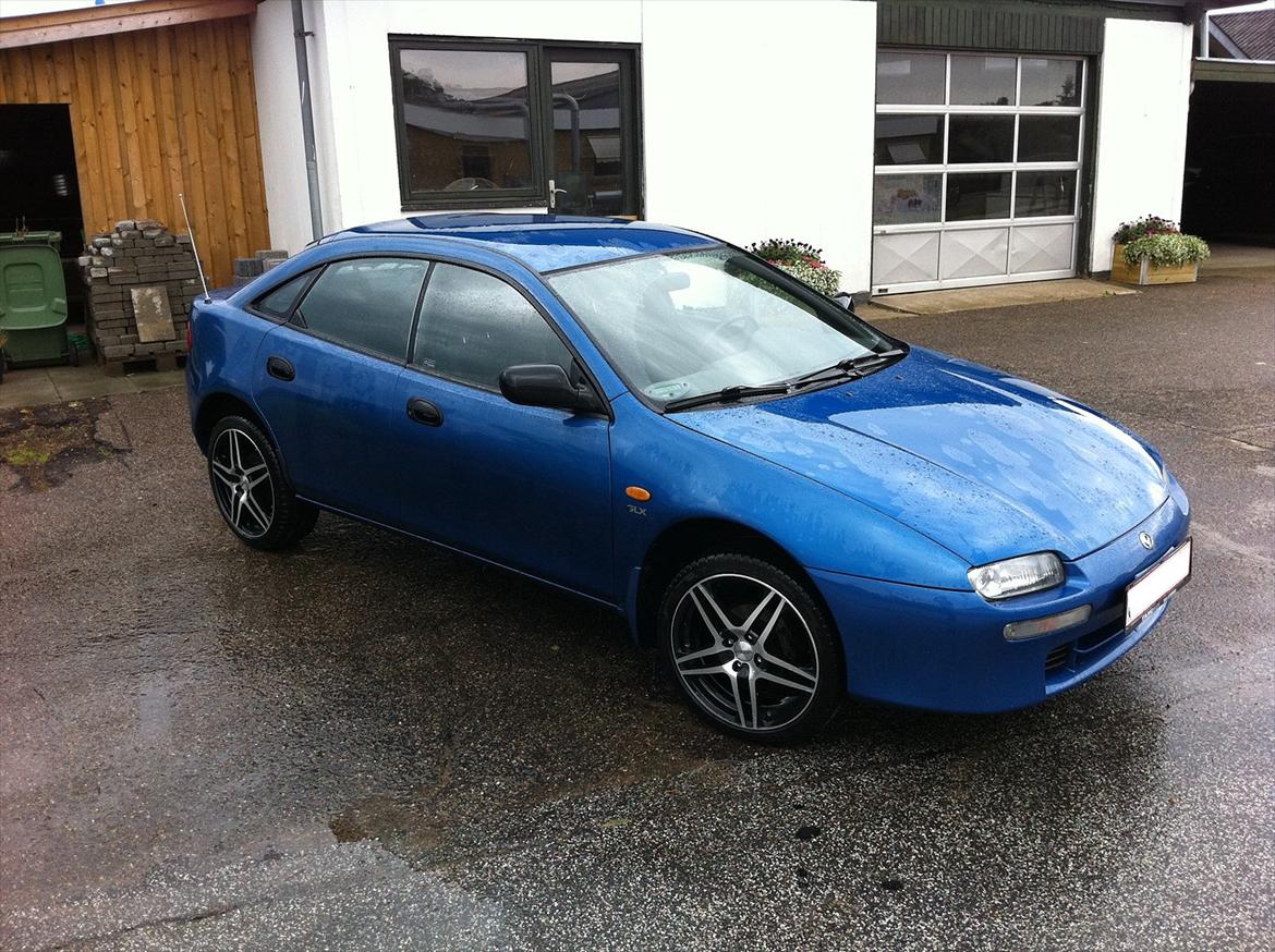 Mazda 323F 1,5i GLX billede 4