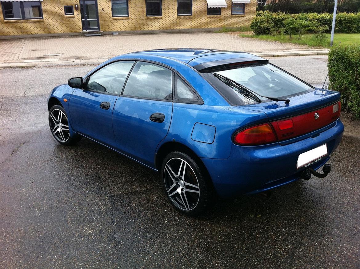 Mazda 323F 1,5i GLX billede 3