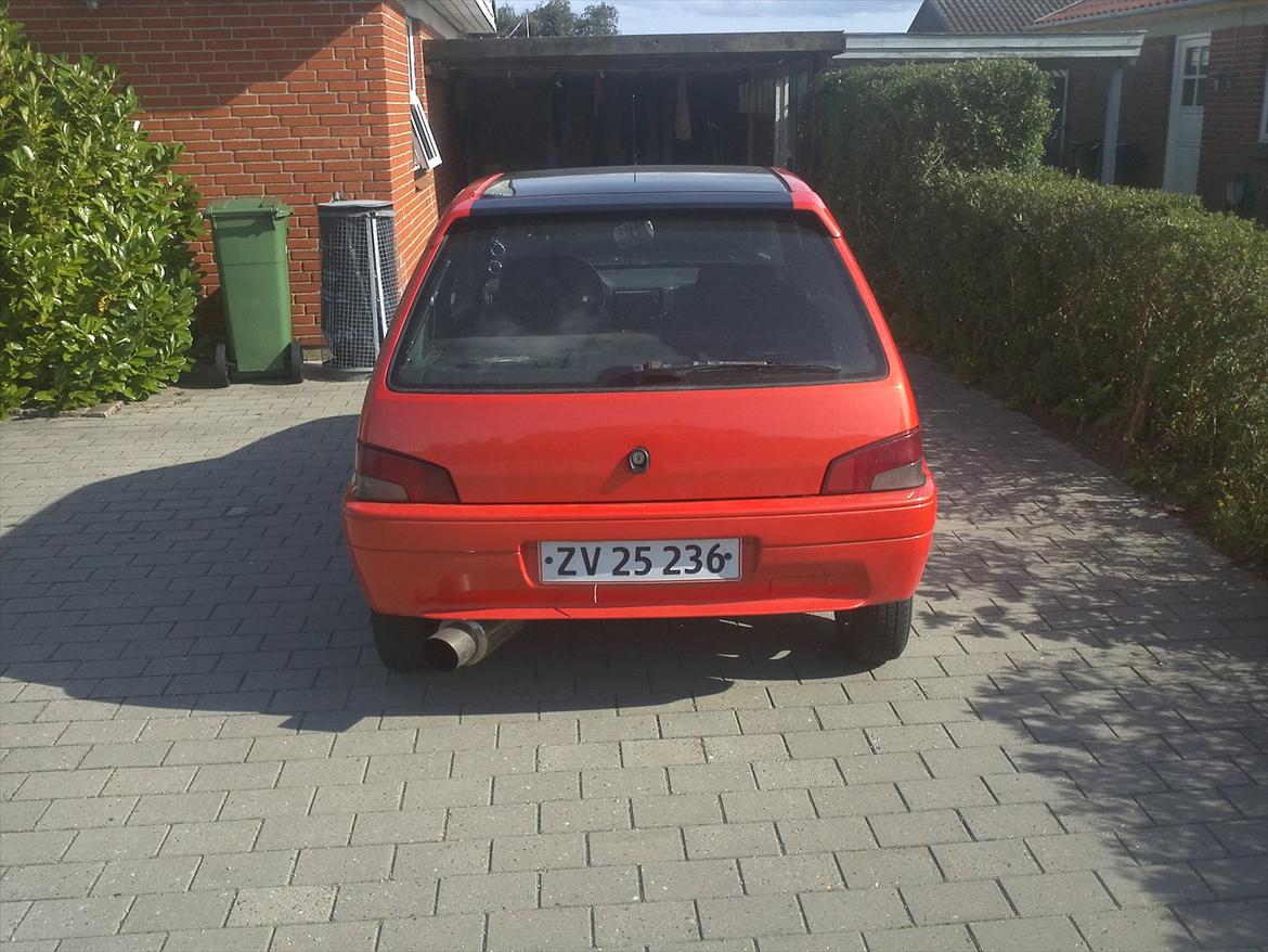 Peugeot 106 1,4i/rally bytte billede 4