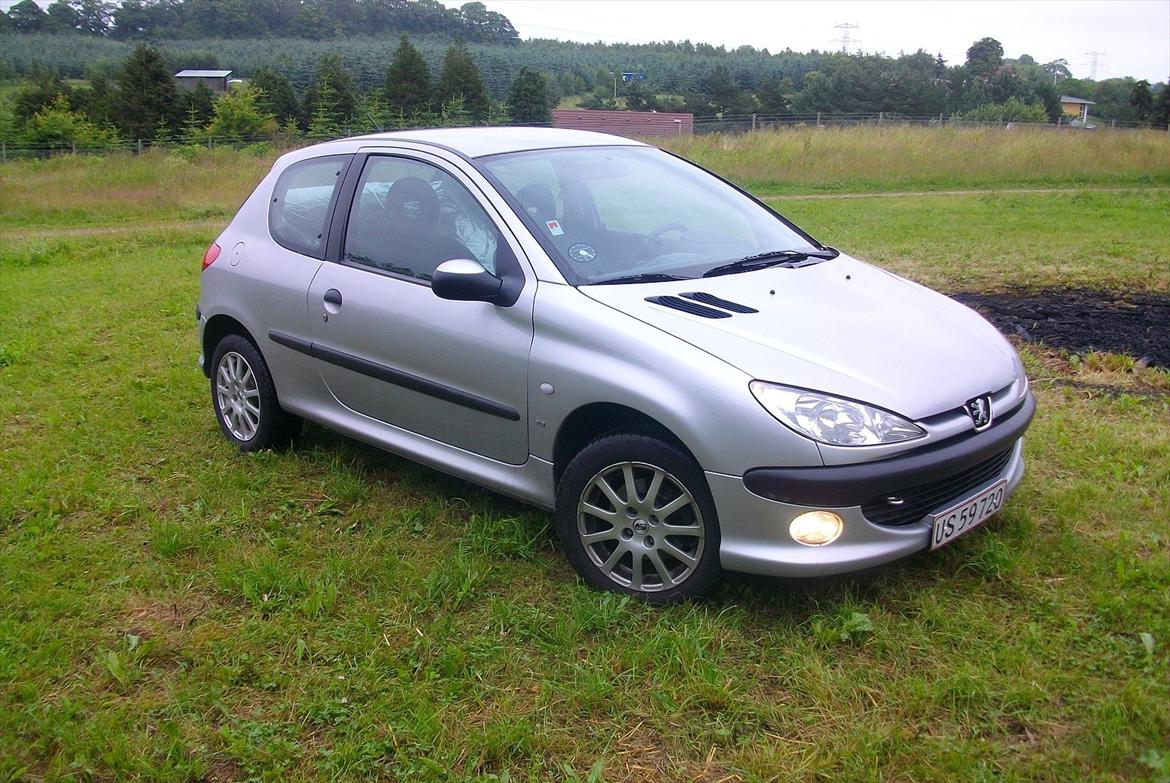 Peugeot 206 billede 1