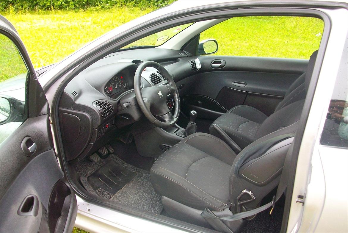 Peugeot 206 billede 2
