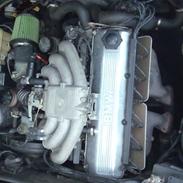 BMW e30 320I Cabiolet