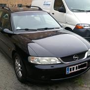 Opel Vectra 1,8 16V Sport Wagon