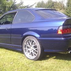 BMW E36 325i coupe