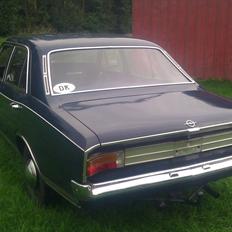 Opel Commodore A 2500