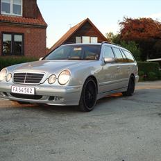 Mercedes Benz E320 CDI W210 solgt