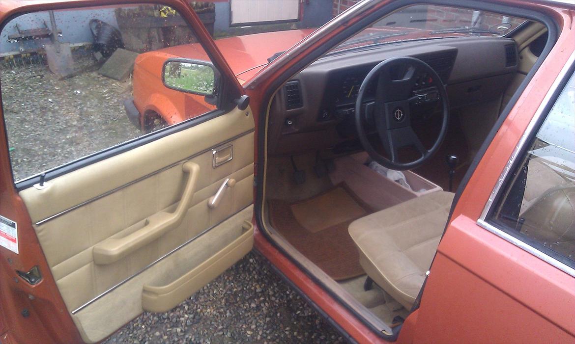 Opel Kadett d Berlina billede 7