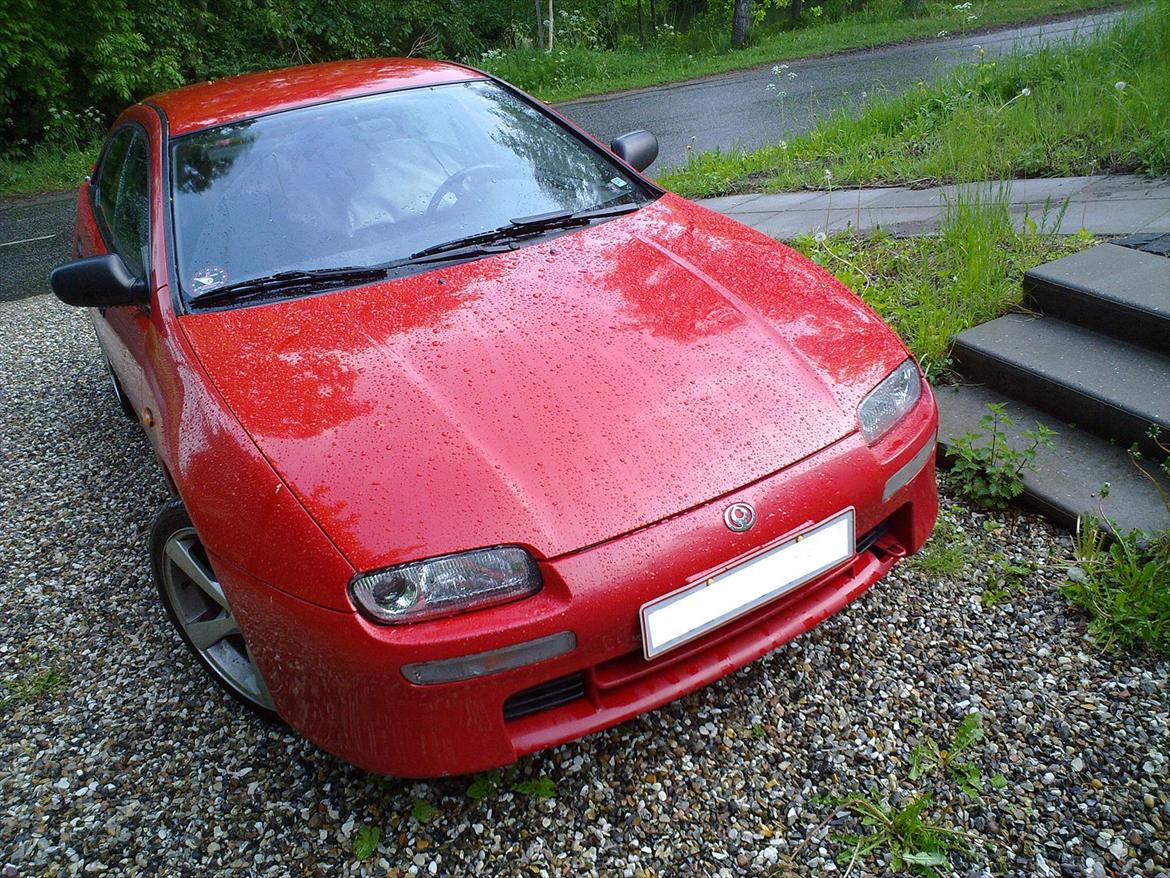 Mazda 323F BA Hatch 5 døre billede 4