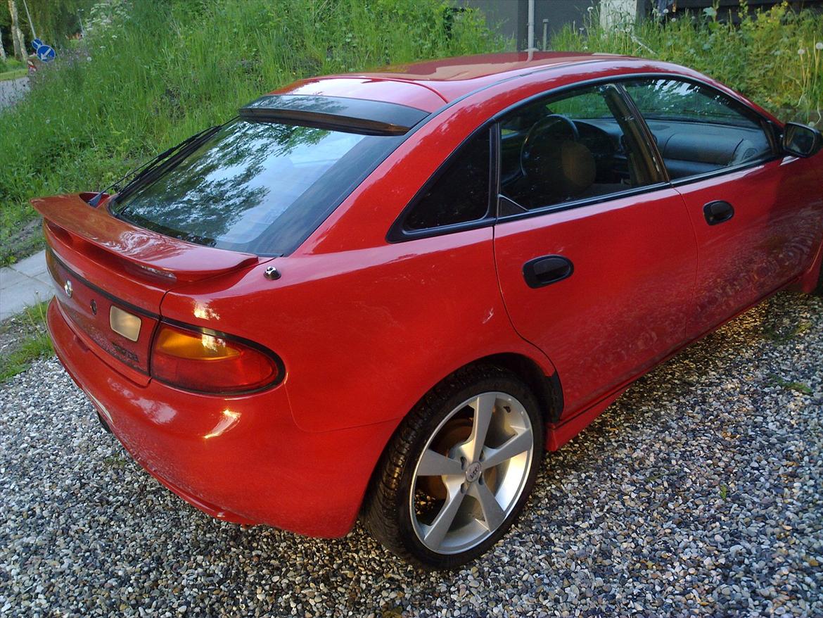Mazda 323F BA Hatch 5 døre billede 7