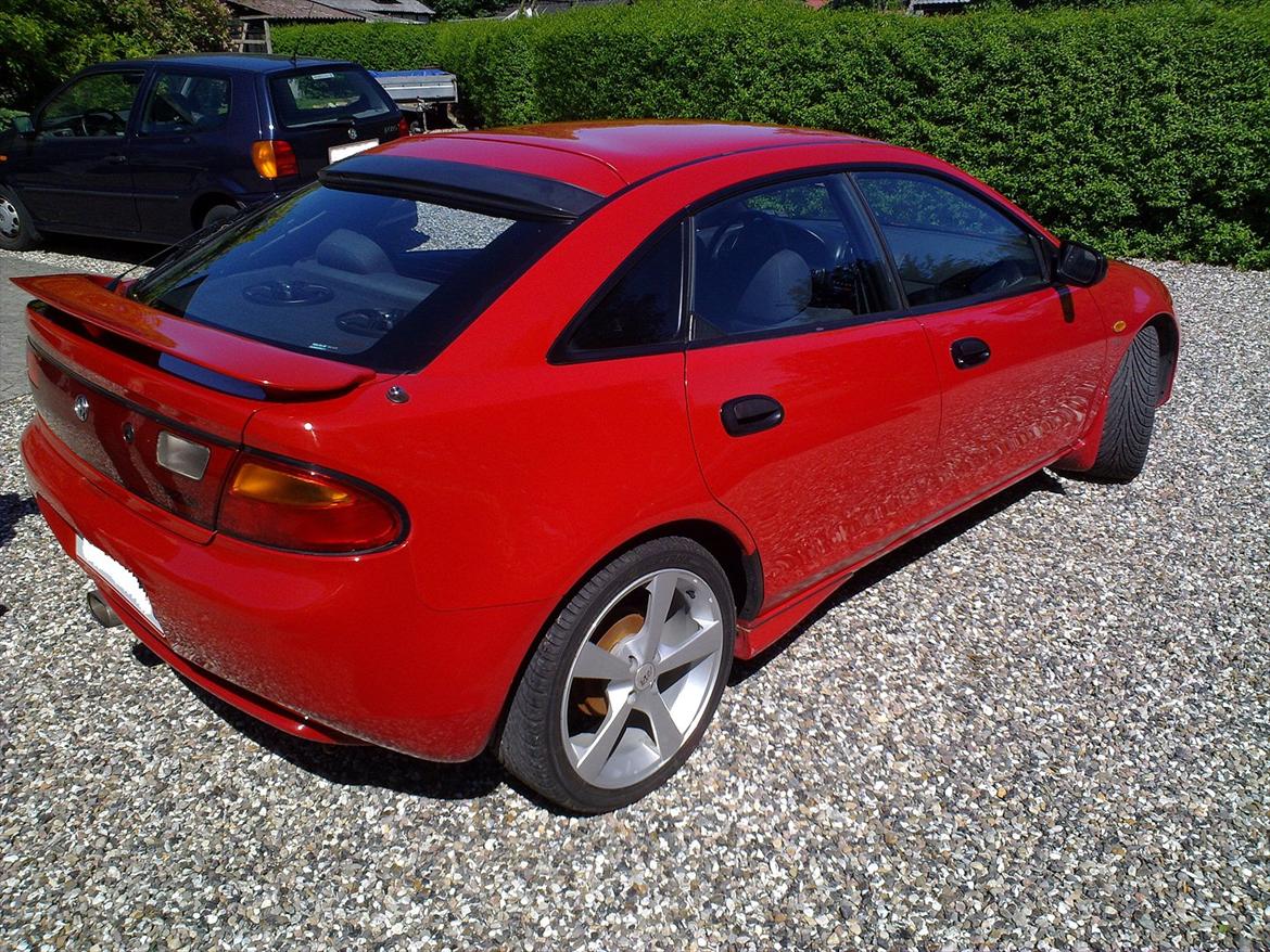 Mazda 323F BA Hatch 5 døre billede 11