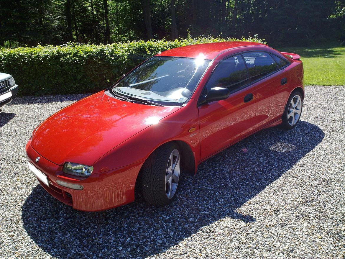 Mazda 323F BA Hatch 5 døre billede 13