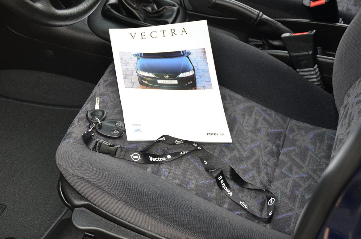 Opel Vectra B Hatchback billede 1