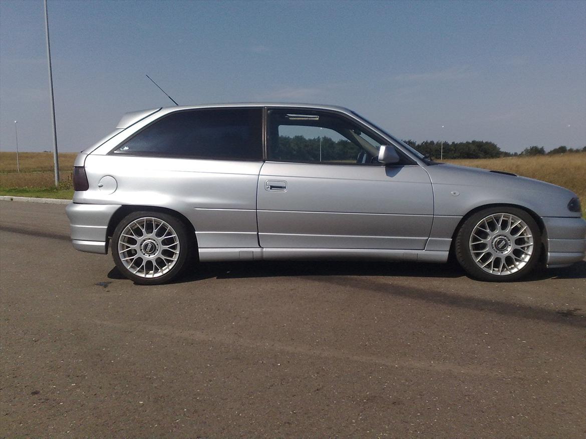 Opel Astra Gsi 24v SOLGT billede 2