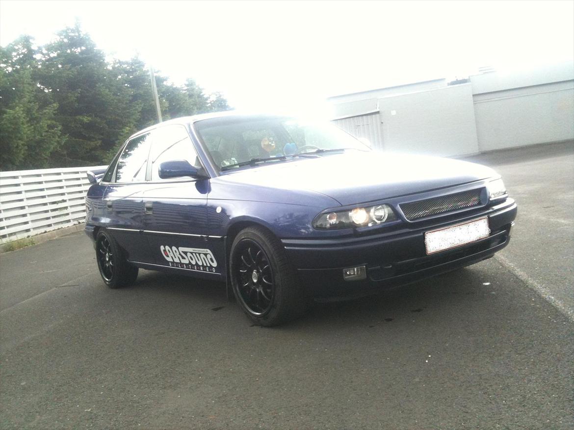 Opel Astra f 1.6 sedan billede 19