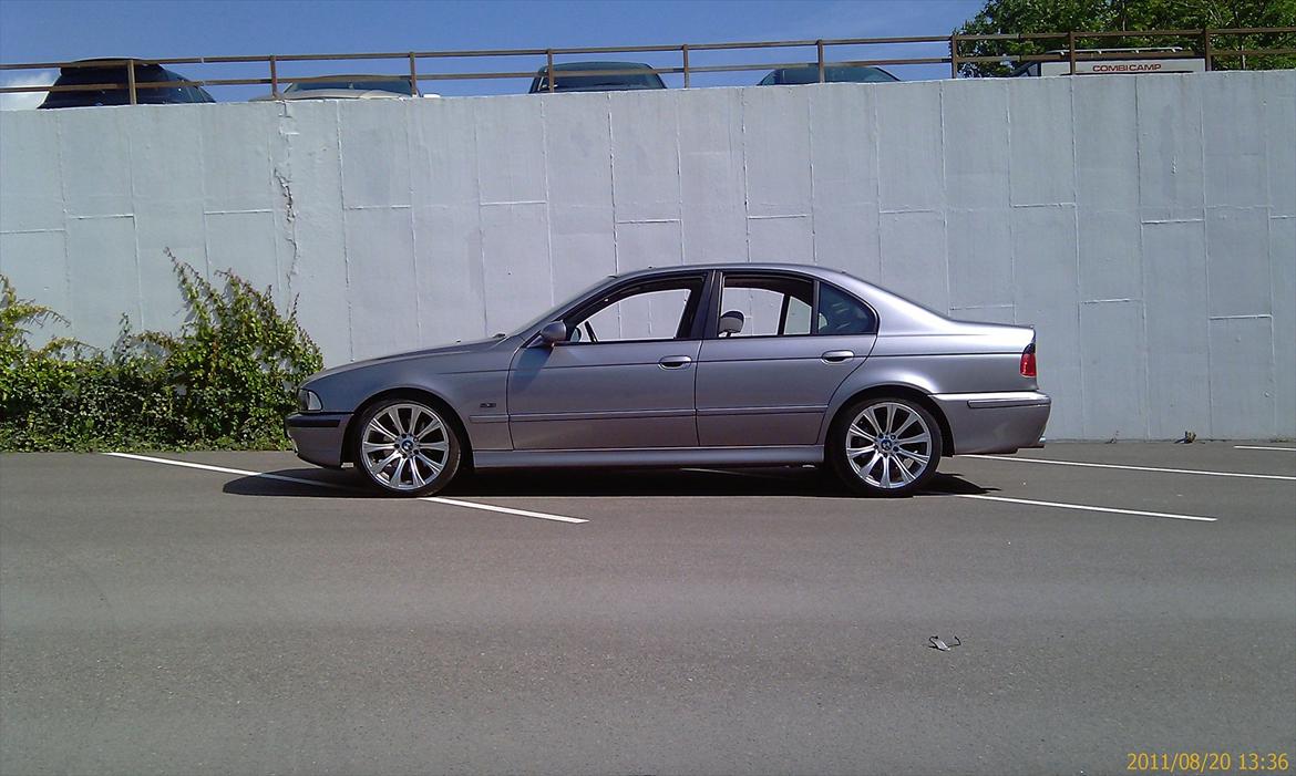 BMW 540i A - E39 - M5 individual - Med gl. forkofanger billede 7
