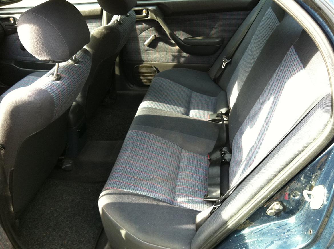 Toyota Carina E Solgt billede 6