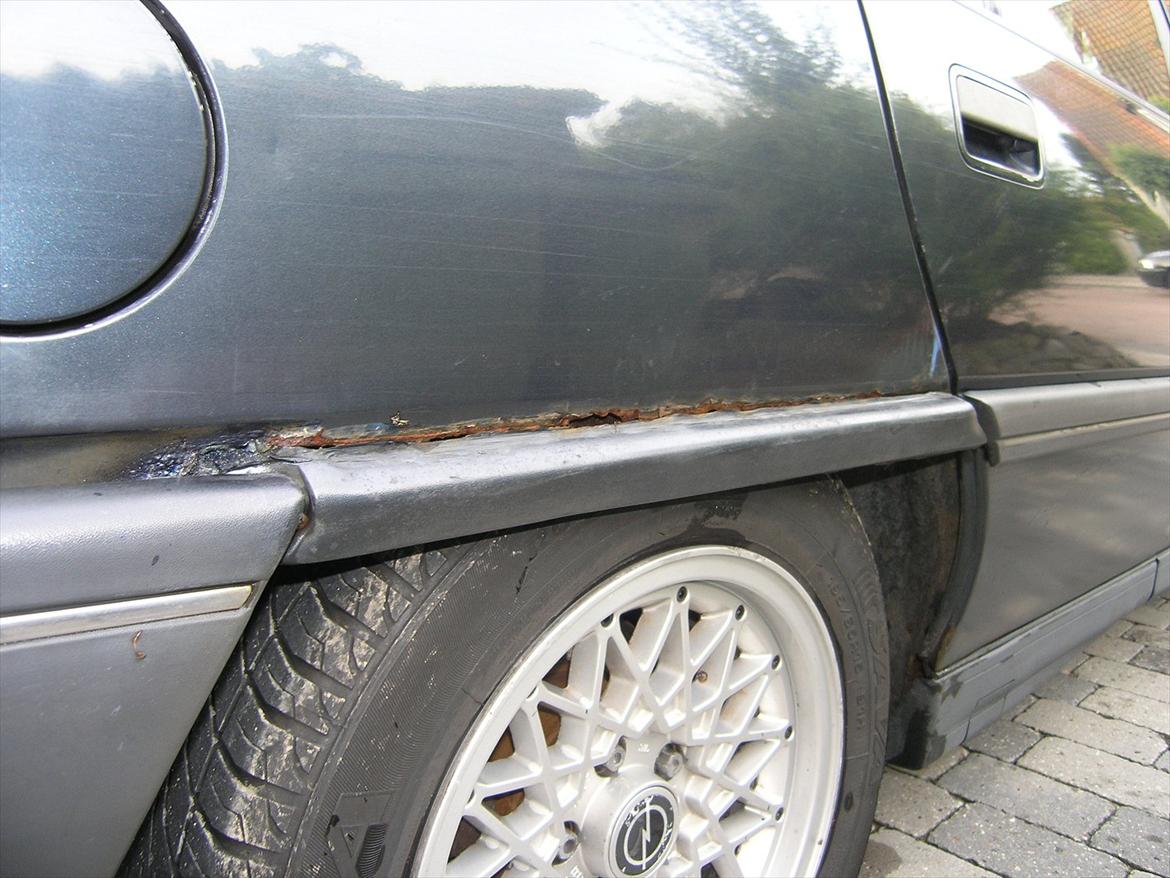 Opel Omega A 2.0i CD - Den skal snart skiftes! billede 6