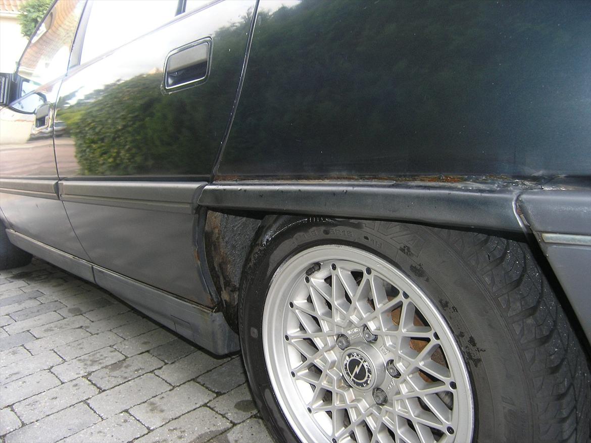Opel Omega A 2.0i CD - Den skal snart skiftes.. billede 7