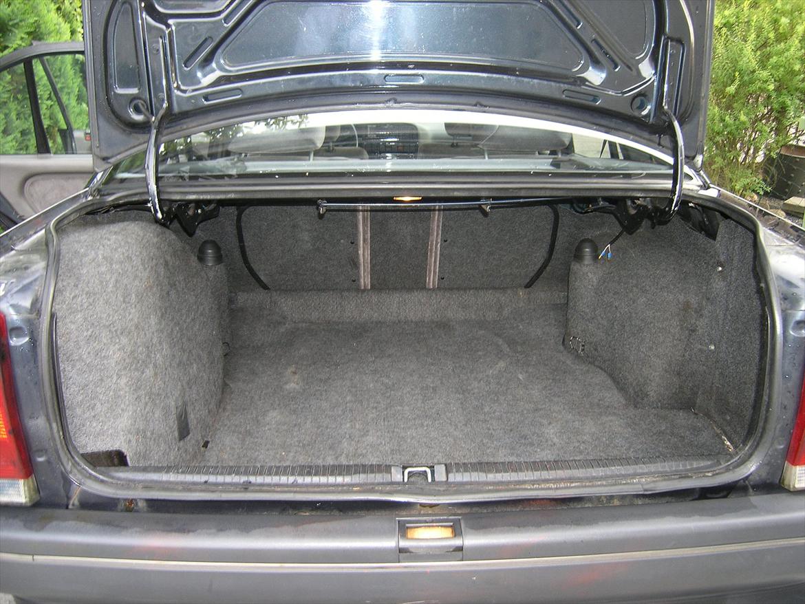 Opel Omega A 2.0i CD billede 8