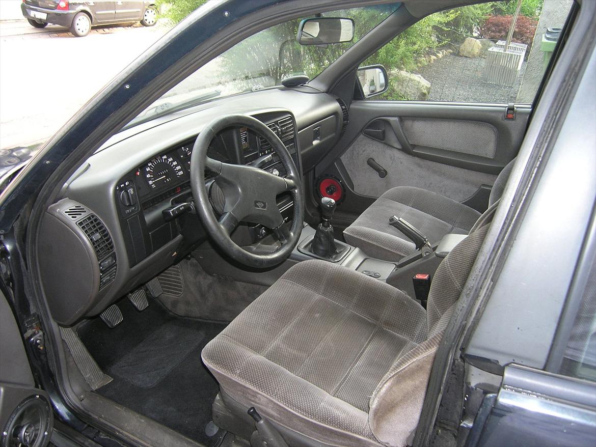 Opel Omega A 2.0i CD billede 9