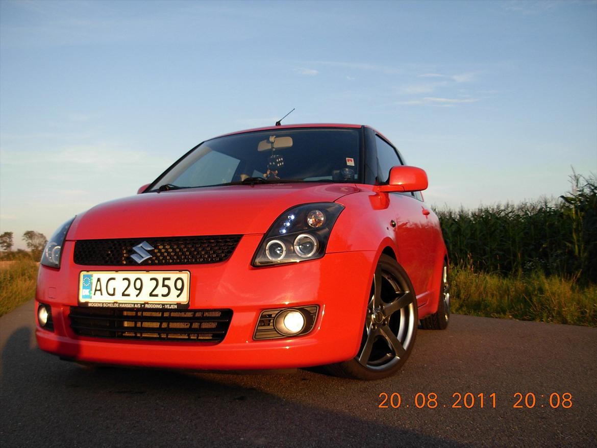 Suzuki Swift GL-A (Totalskadet) - Fandt lige et godt sted, for at tage det her billede..:) billede 9