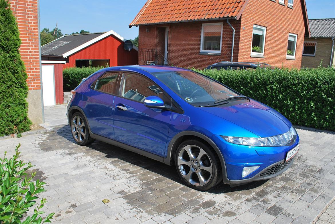 Honda Civic 1.8 sport SOLGT billede 2