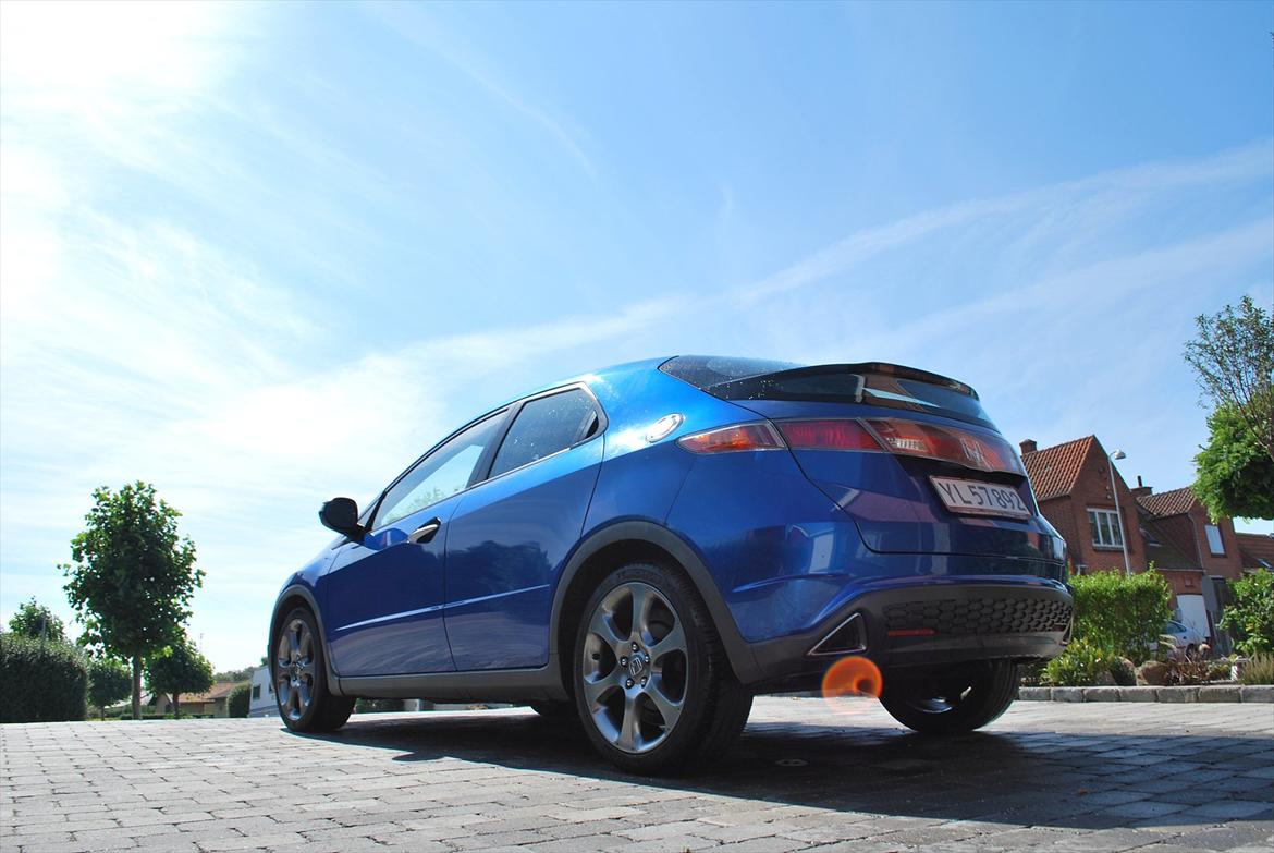 Honda Civic 1.8 sport SOLGT billede 3