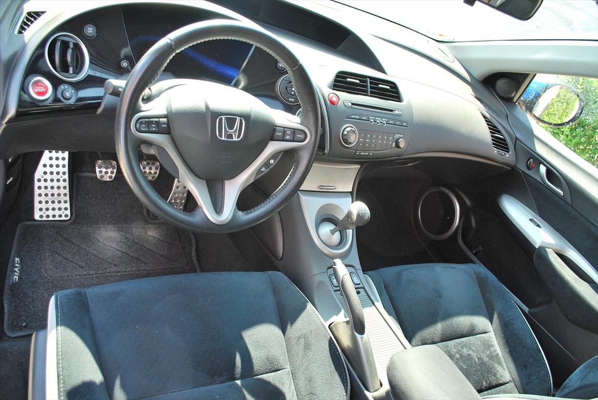 Honda Civic 1.8 sport SOLGT billede 7