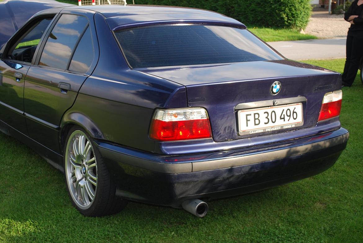 BMW e36 320i billede 2