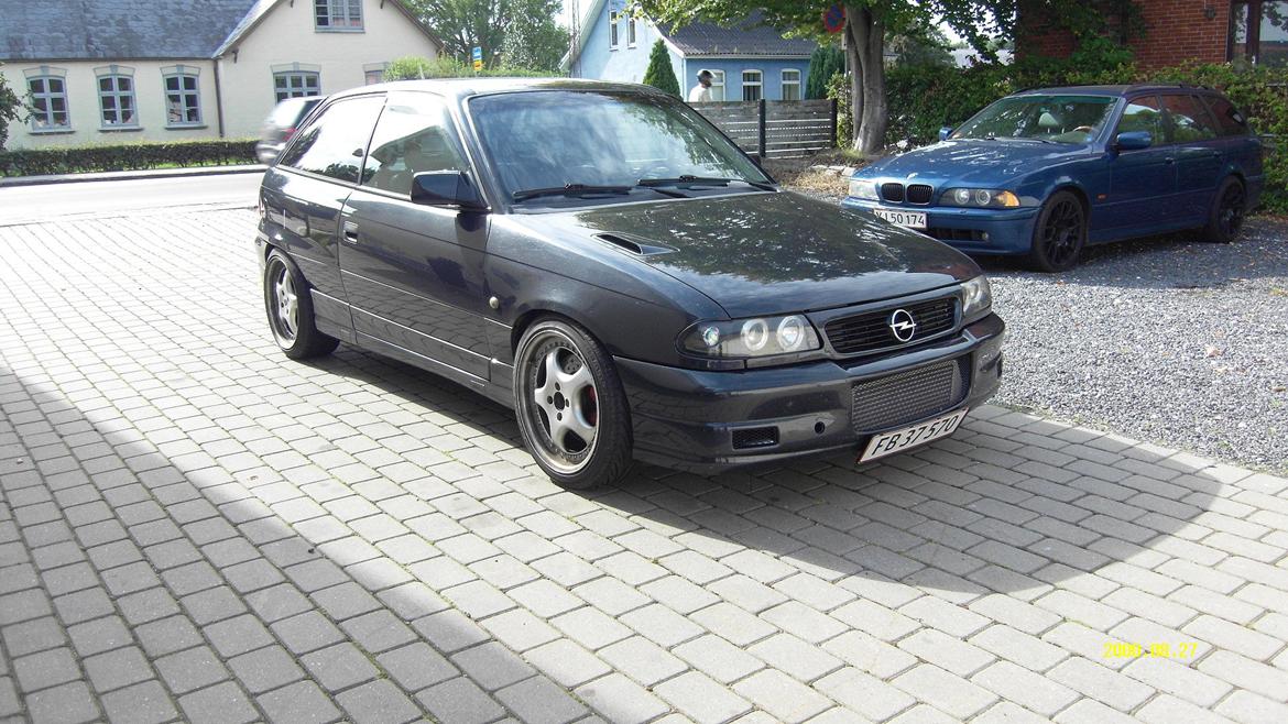 Opel astra turbo billede 1