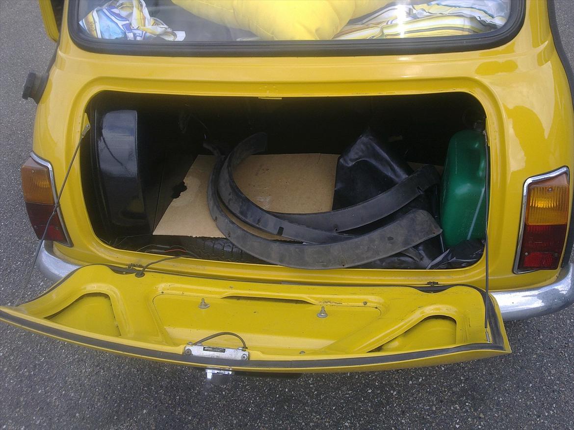 Mini morris macot 850 - bagagerummet, 4skærmforøgere. billede 4