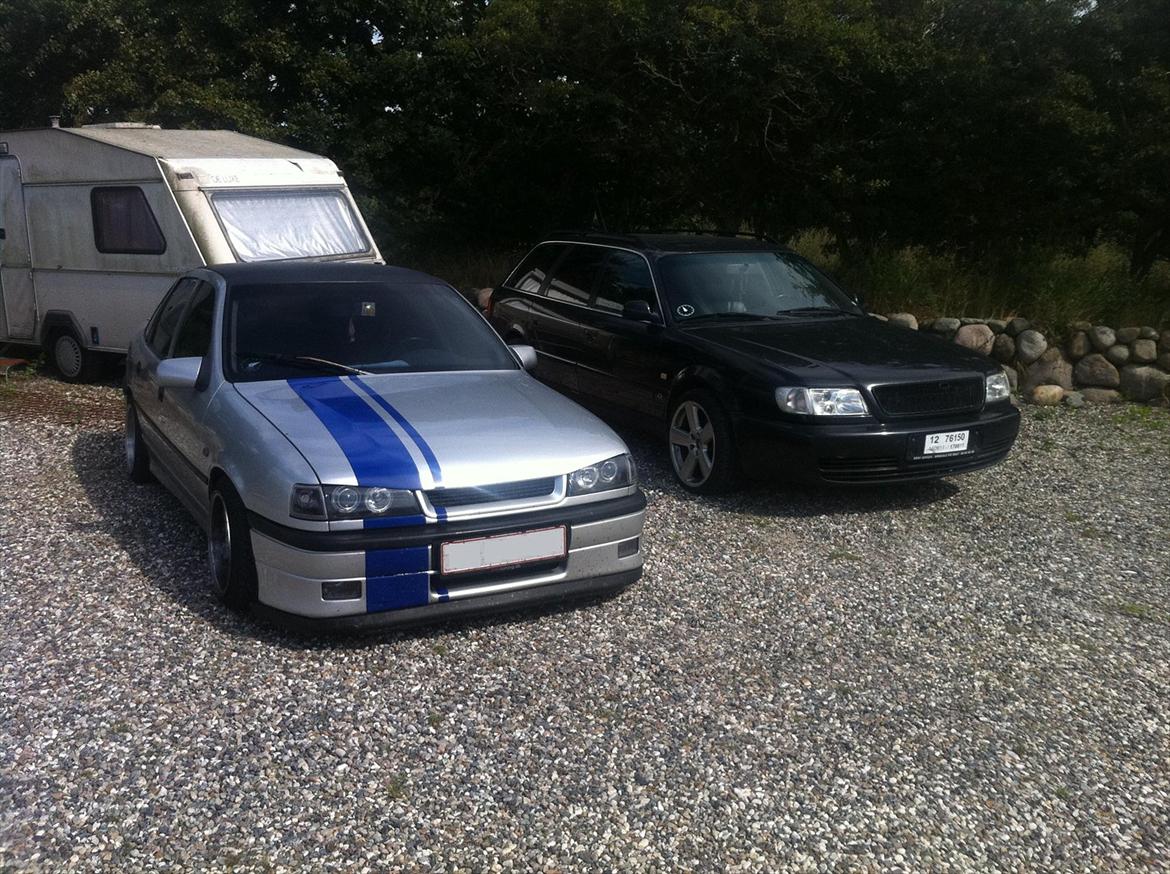 Audi S6 Avant Quattro - - Sammen med min gamle Vectra 2000, da jeg var oppe og hente Audi'en :) billede 9