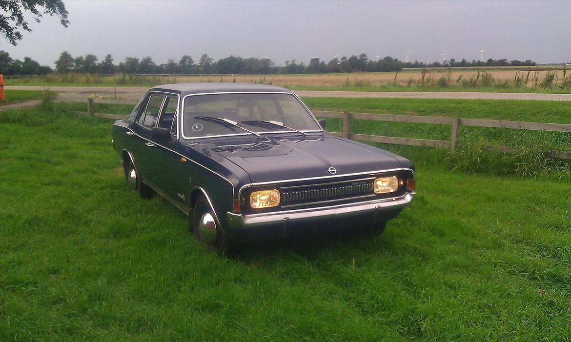 Opel Commodore A 2500 billede 2