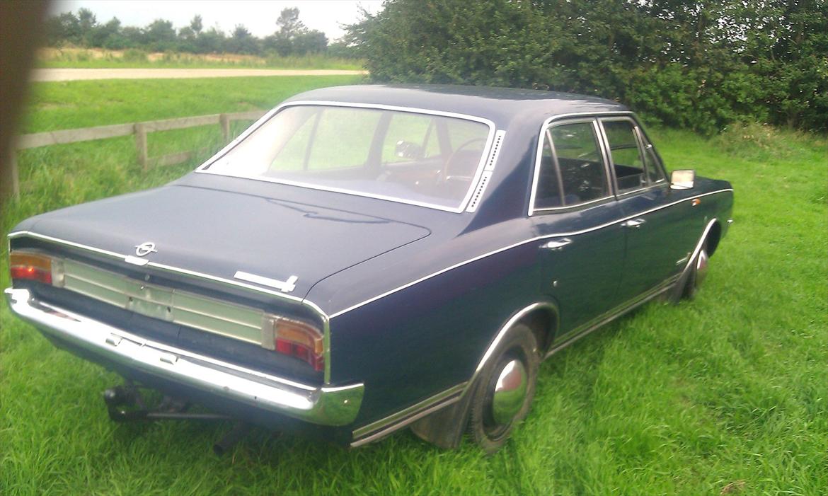 Opel Commodore A 2500 billede 4